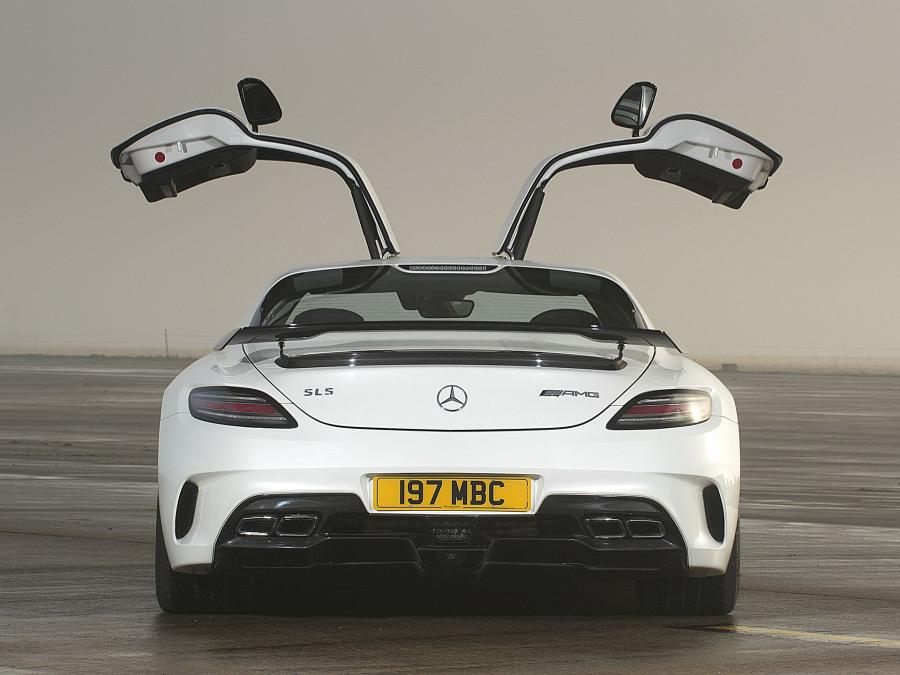  Mercedes-Benz SLS AMG Black Series 2013 года  (UK) (фото 15 из 16)